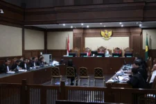 Fakta Adanya Suap yang Sengaja dibungkus dengan Skema Yuridis agar Terlihat Sah secara Hukum dalam Persidangan Perkara Obstrucion of Justice