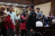 Terindikasi Adanya skema Perusahaan Terus Merugia Secara Operasional, Namun Terdapat Peningkatan Nilai Saham yang Menguntungkan Terdakwa Nadiem Makarim