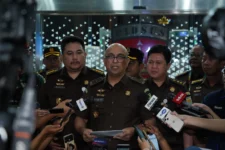 Tim Penyidik JAM PIDSUS Tetapkan Anggota Ombudsman YHF sebagai Tersangka