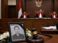 Terdakwa Meninggal Dunia: Perkara Dihentikan dengan Penetapan atau Putusan?