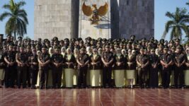Kejati Kalsel Ziarah Ke TMP Bumi Kencana dan Peringati Maulid Nabi Muhammad SAW dalam Rangkaian Hari Lahir Kejaksaan ke 81